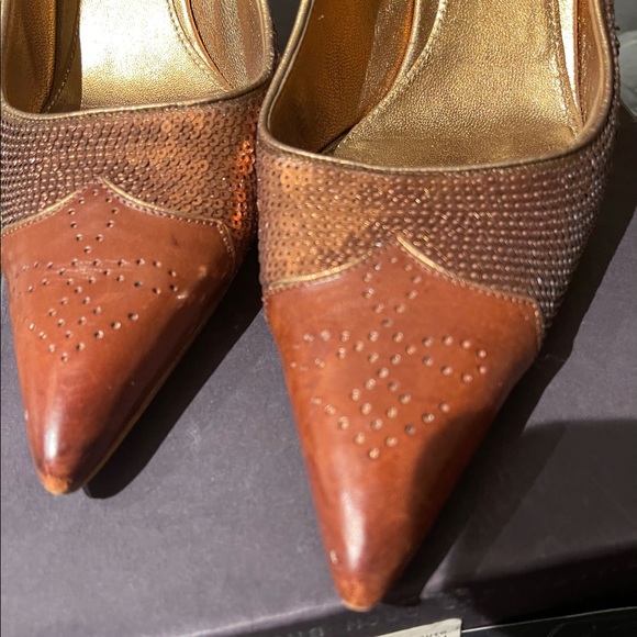 Prada pumps - Picture 2 of 8